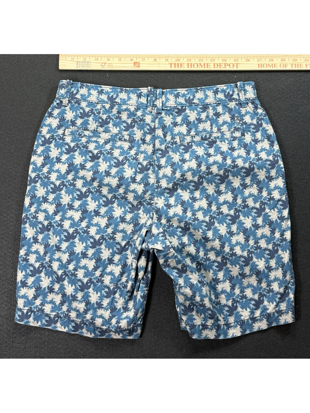 Penguin by Munsingwear Men’s Blue White Floral Chino Shorts Flat Front Zip